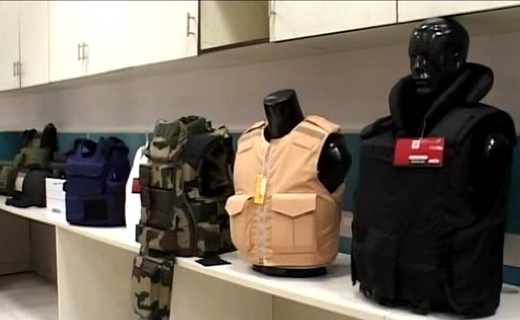police armour-...